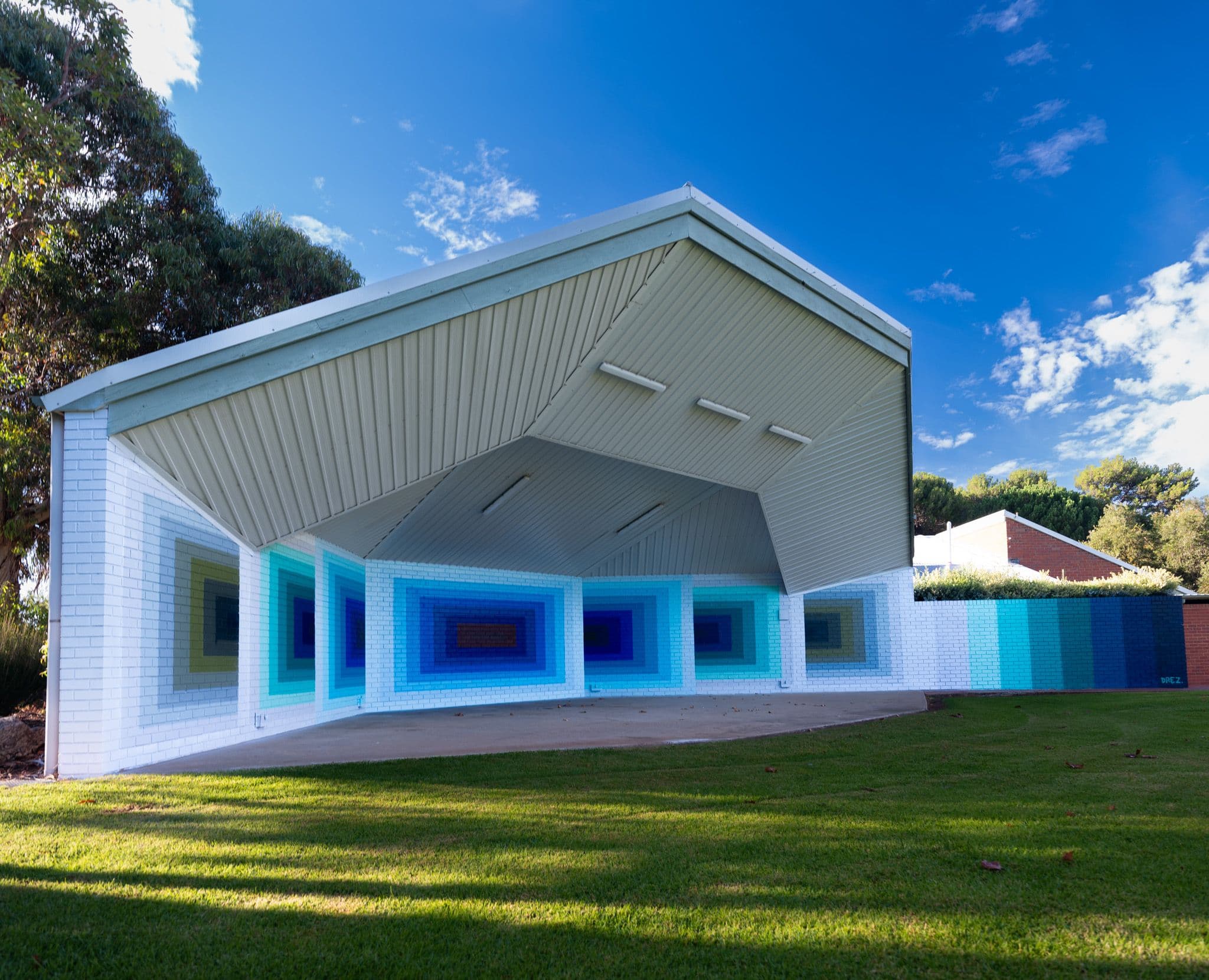 Studio Drez, Drez, Resene, Mural, Street Art, Colour, Op Art, Public Art, Wall to Wall Festival, Wall to Wall, Murray Bridge, Juddy Roller